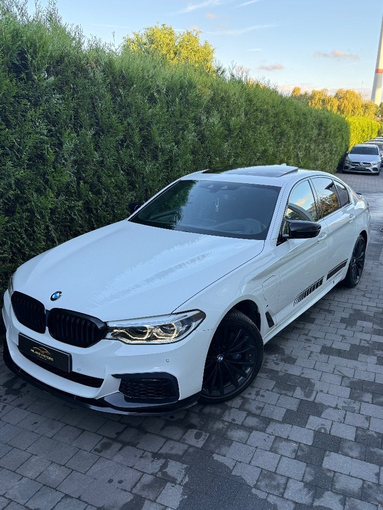 BMW 530E M Performance FULL OPTION, Auto's, Automaat, Dealer onderhouden, Achterwielaandrijving, 4 cilinders