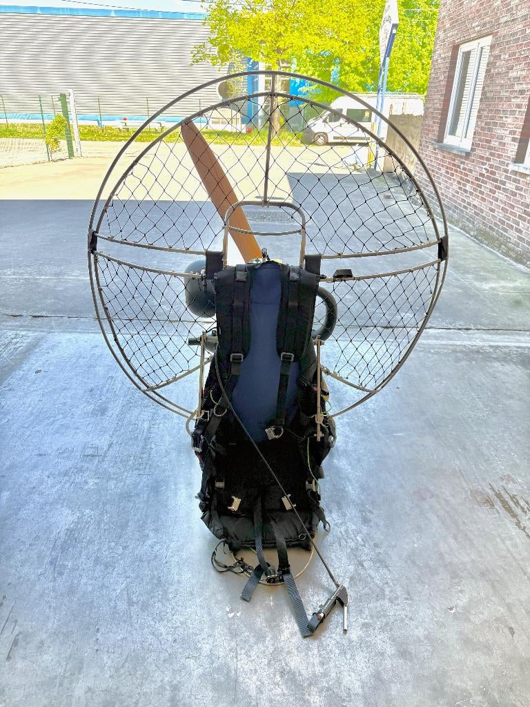 Flyfun-Top80 / Paramotor met scherm, Enlèvement, Utilisé, Paramoteur, Motorisé