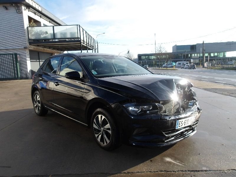 VOLKSWAGEN POLO  BENZINE 11/17, Auto's, https://public.car-pass.be/vhr/afb26edb-3982-475f-b08a-f4f1cd91f476, Zwart, Bedrijf, Handgeschakeld