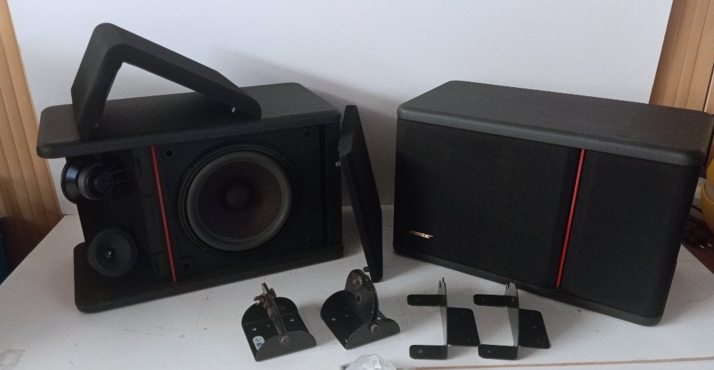 SPEAKERS BOSE 305 REDLINE MOOIE STAAT LUIDSPREKERS, Audio, Tv en Foto, Luidsprekerboxen, Gebruikt, Ophalen of Verzenden, 60 tot 120 watt