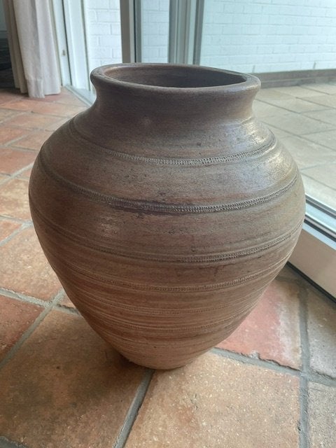 vaas in terracotta, Antiquités & Art, Antiquités | Vases, Enlèvement