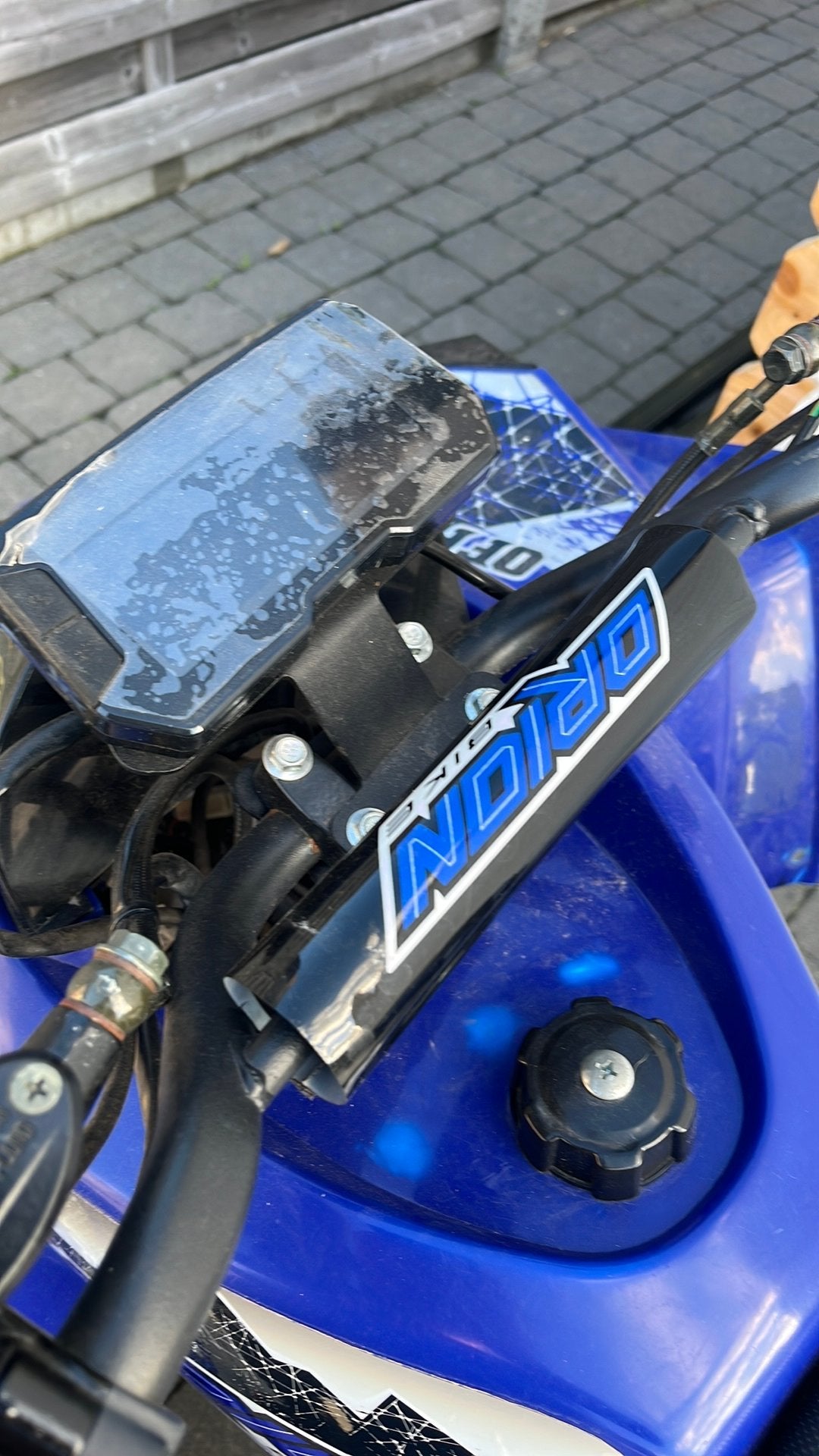 Quad kan kan begrenst worden is nu begrenst op 25 km per uur, Motos, Enlèvement ou Envoi