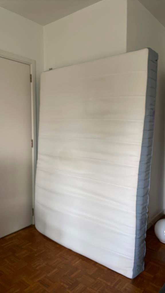 Matelas Ikea 140cmx200 bon état, Enlèvement, Comme neuf, Matelas