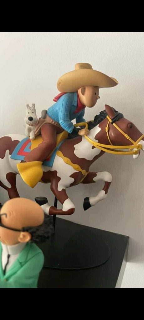 Figurine tintin  en amérique  + tintin  aviateur, Enlèvement ou Envoi, Tintin, Neuf, Statue ou Figurine