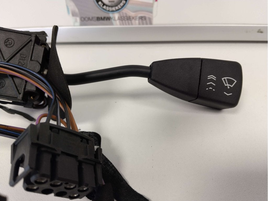 BMW E32 E34 Ruitenwisser schakelaar NIEUW 61318350697, Auto-onderdelen, Dashboard en Schakelaars, Niet ingevuld, Niet ingevuld