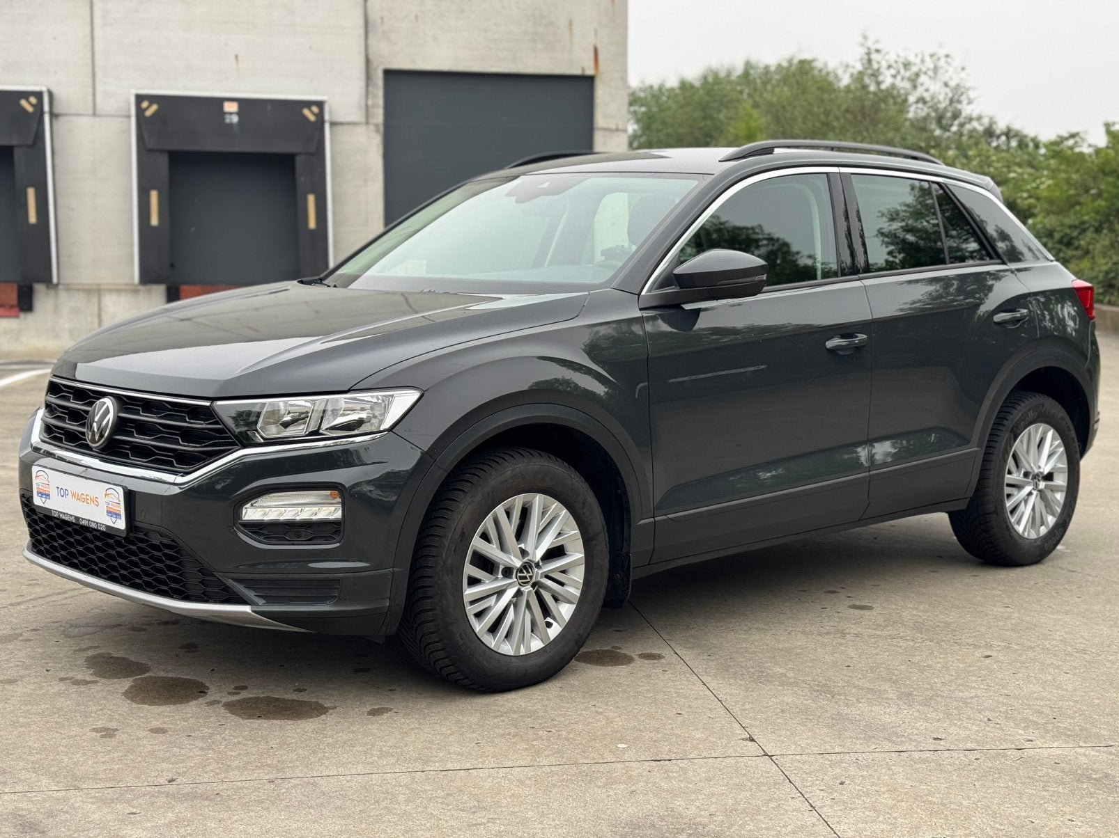 VOLKSWAGEN T-ROC / AUTOMAAT! / 4 MOTION! / GEKEURD VVK!, Auto's, Volkswagen, Automaat, Dealer onderhouden, Stof, 5 zetels