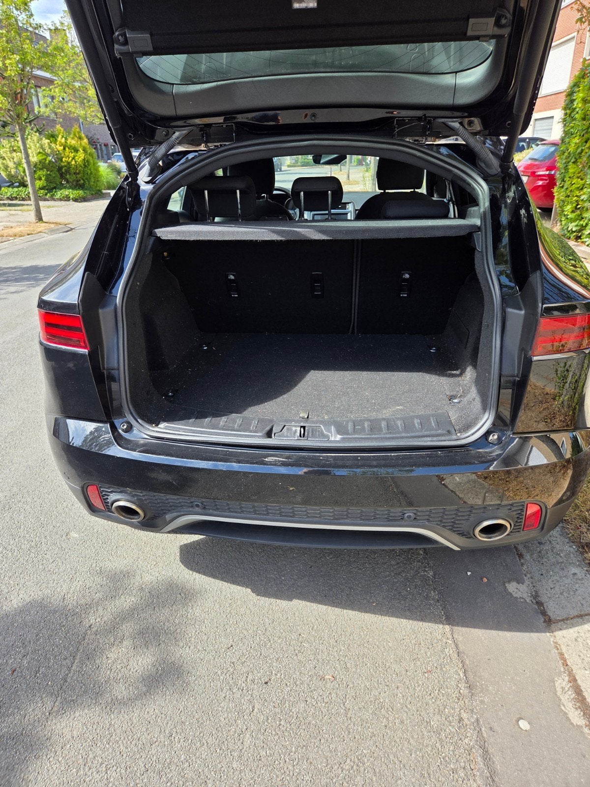 jaguar e-pace zwart buiten en zwart binnen, Autos, Particulier, Achat