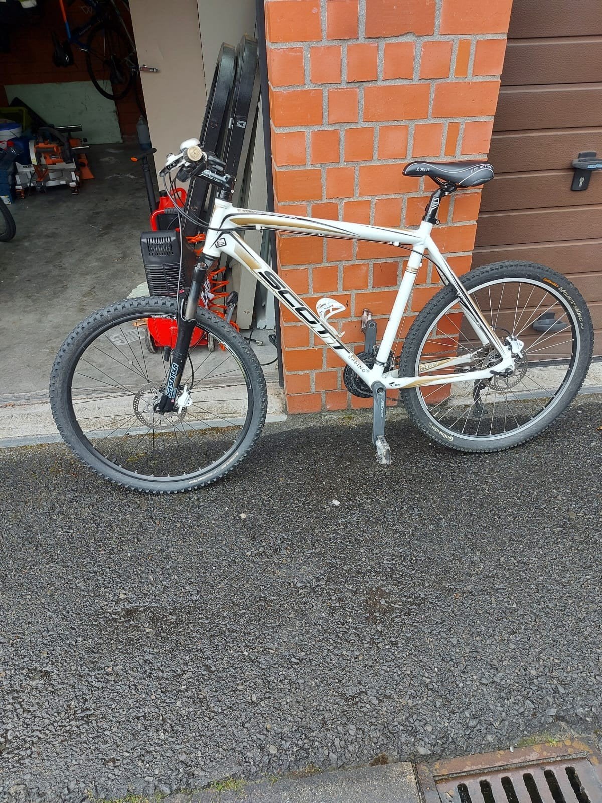 Scott mtb, Enlèvement