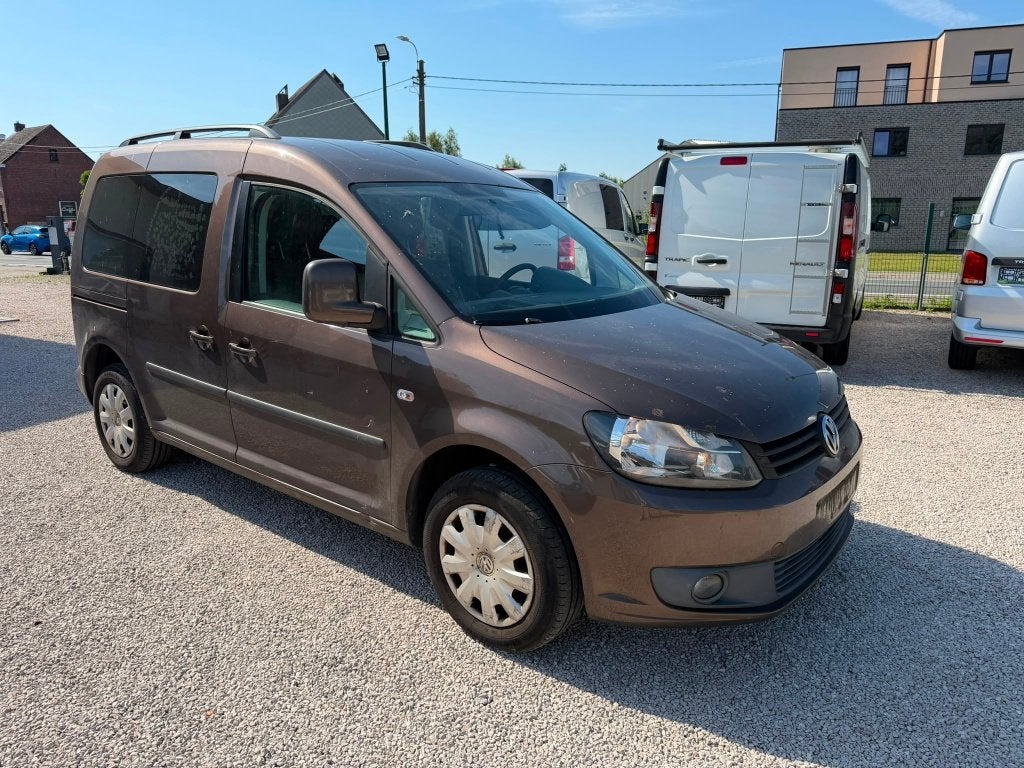 VOLKSWAGEN CADDY * 1.6TDI * 102PK * 5ZITPL *EXPORT/HANDELAAR, Auto's, Voorwielaandrijving, Zwart, Bruin, Bedrijf