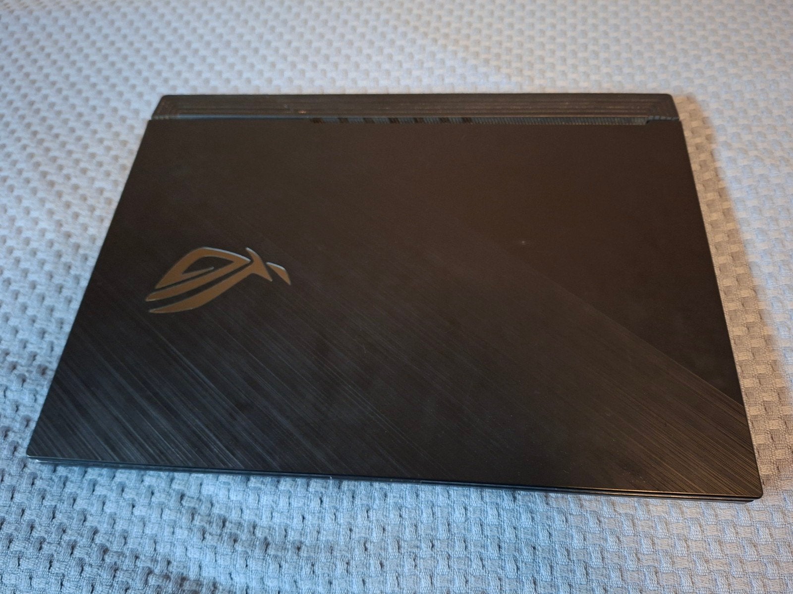 Asus ROG G712LV RTX2060, Qwerty, 17 pouces ou plus, 4 Ghz ou plus, Enlèvement