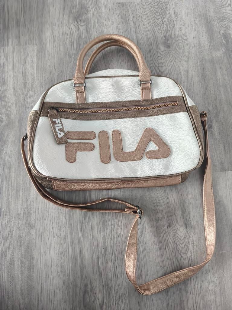 Sac à bandoulière Fila, Bijoux, Sacs & Beauté, Sacs | Sacs Femme, Enlèvement ou Envoi
