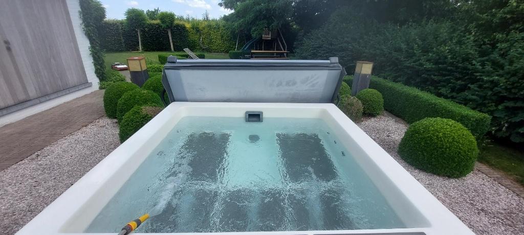 Jacuzzi, Tuin en Terras, Ophalen, Gebruikt, Vast
