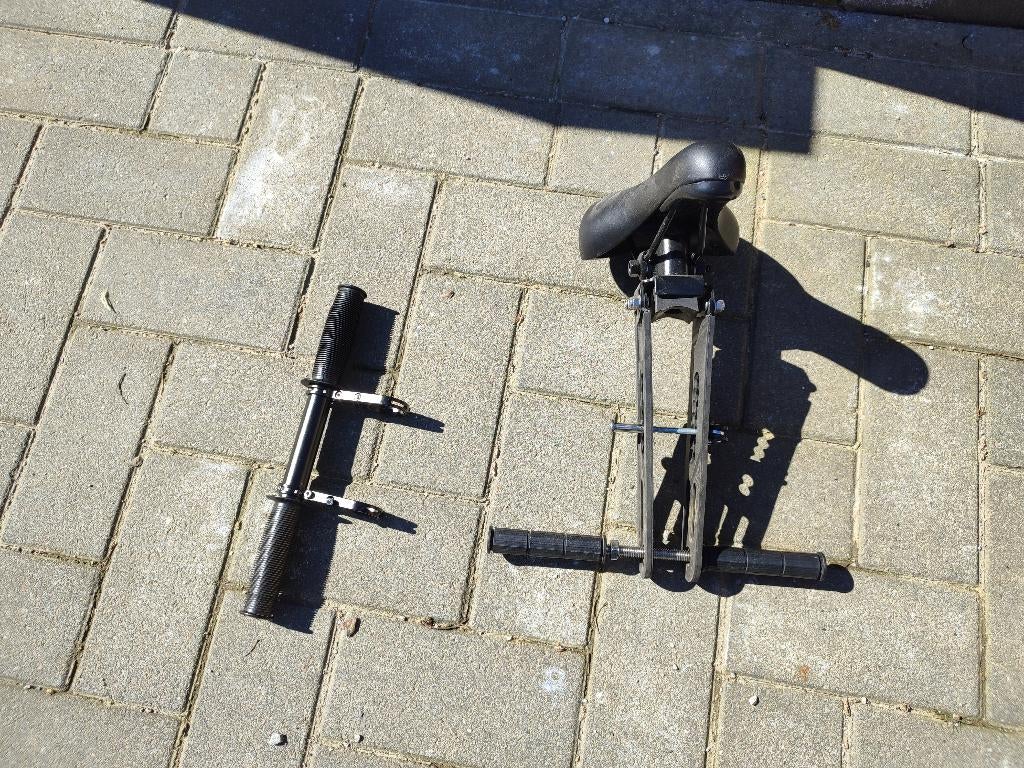 Siège velo, Siège avant, Repose-pieds, Comme neuf, Enlèvement