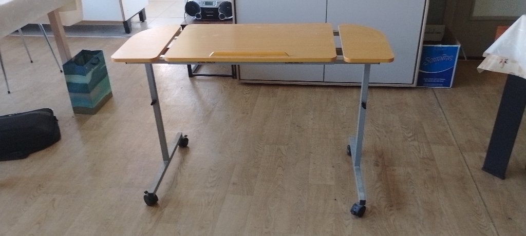 laptoptafel, Enlèvement, Comme neuf, Réglable en hauteur