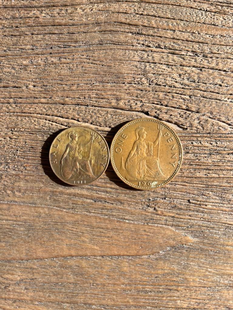 2x Britse One Penny – 1911 & 1967 – oud & klassiek, Ophalen of Verzenden, Overige landen, Setje
