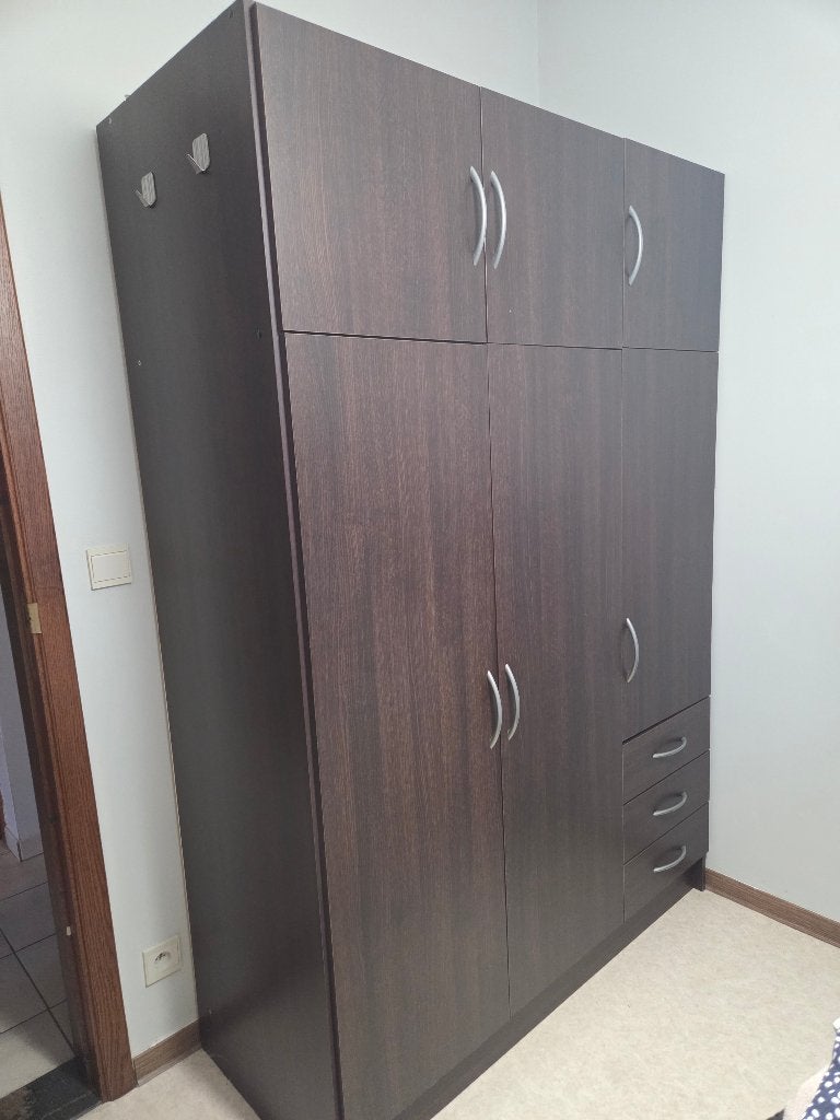 Donkere kledingkast, Ophalen, Gebruikt, 100 tot 150 cm, 50 tot 100 cm