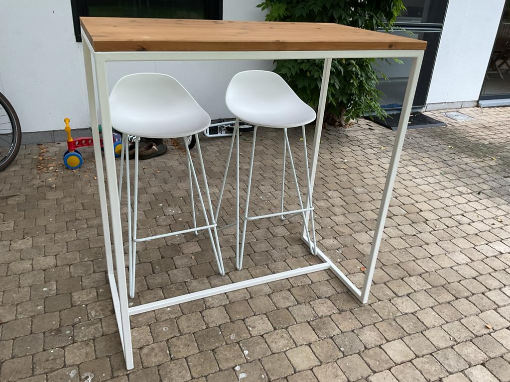 Bartafel plus twee stoelen, Tuin en Terras, Tuinmeubel-accessoires, Ophalen, Zo goed als nieuw