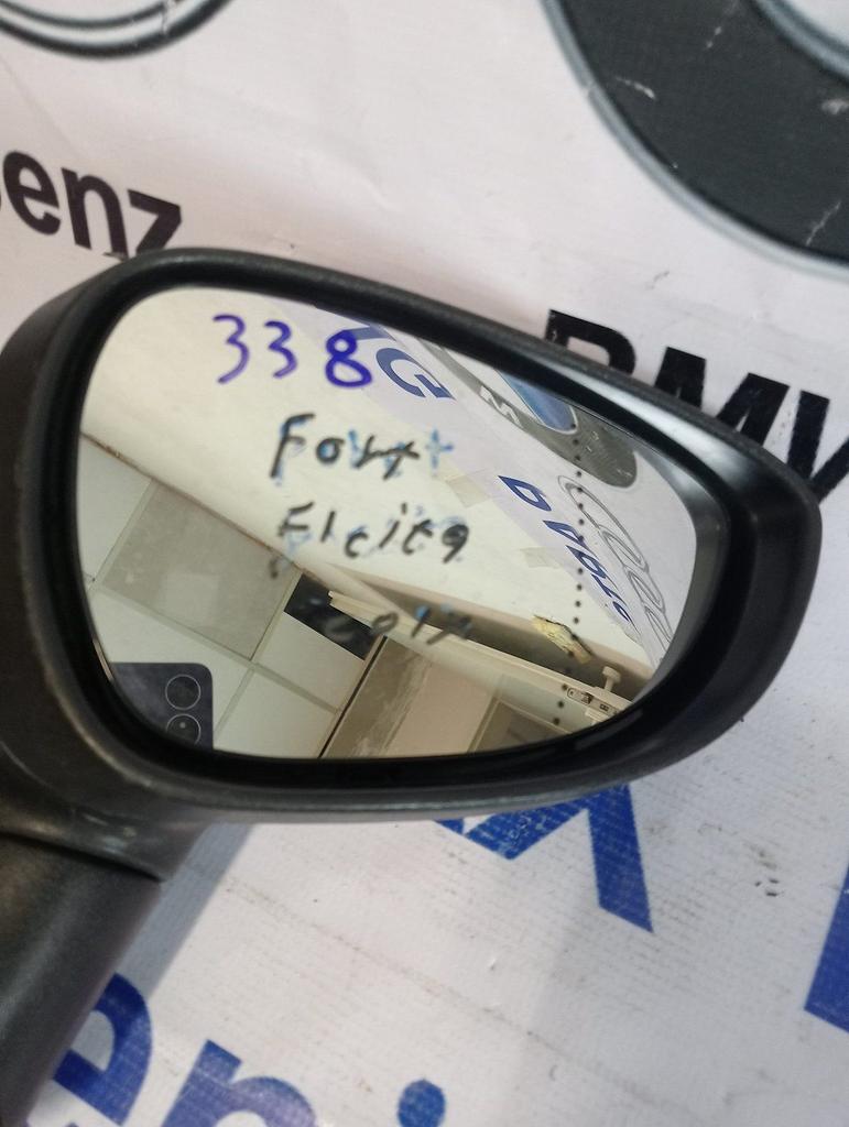 Buitenspiegel rechts van een Ford Fiesta, Auto-onderdelen, Gebruikt, -, -, Ophalen of Verzenden