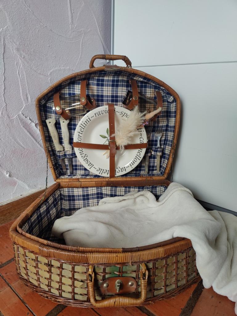 Vintage picknickmand, Hobby en Vrije tijd, Picknickmanden, Ophalen