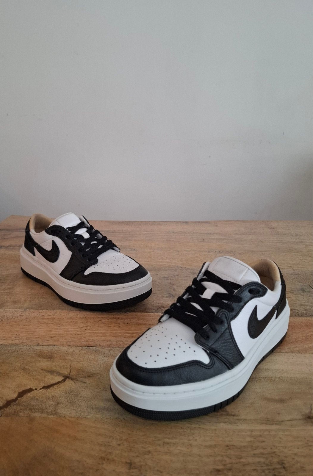 Air Jordan 1 Elevate Low Panda dames 39, Zwart, Nike, Ophalen of Verzenden, Zo goed als nieuw