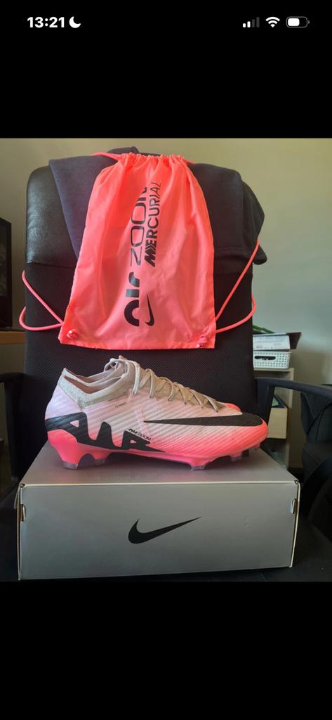 Nike vapor 15 elite pink foam, Sport en Fitness, Voetbal, Schoenen, Maat L, Ophalen of Verzenden, Zo goed als nieuw