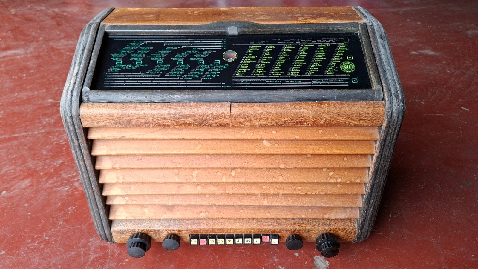 Houten radio., Antiek en Kunst