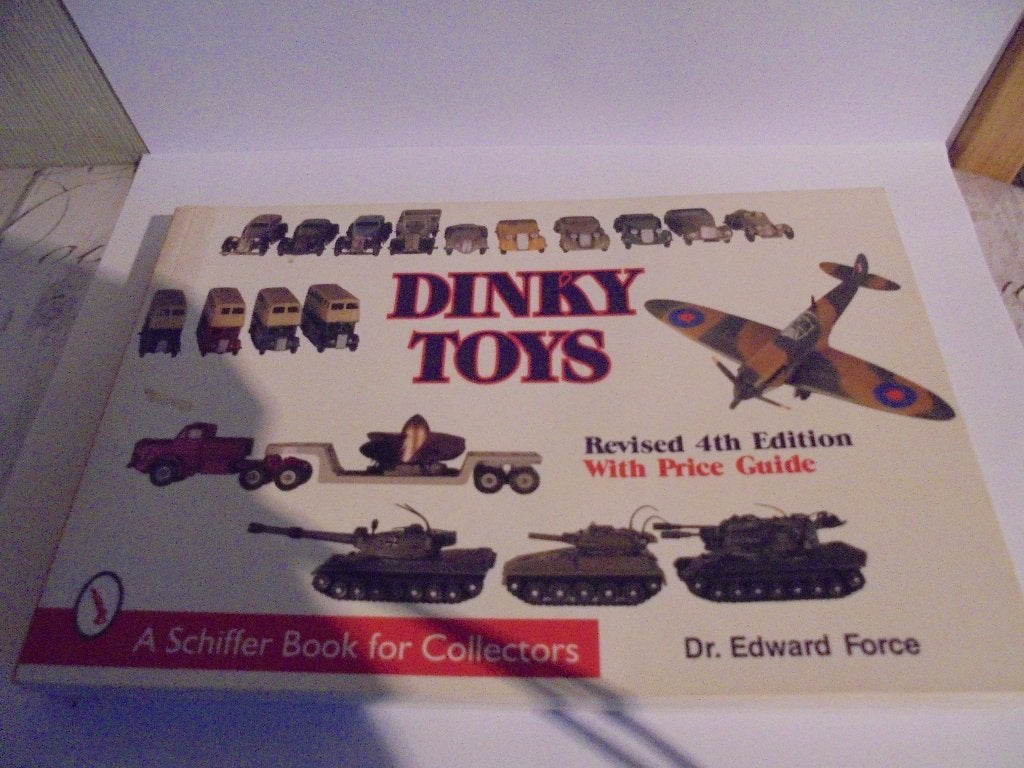 CATALOGUS MET DINKY TOYS, Hobby en Vrije tijd, Ophalen of Verzenden, Zo goed als nieuw, Overige typen, Dinky Toys