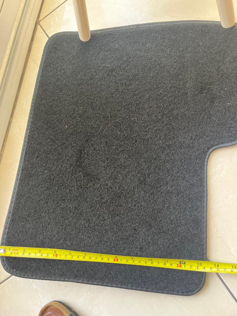 Car mats. New., Auto diversen, Automatten, Ophalen of Verzenden, Zo goed als nieuw