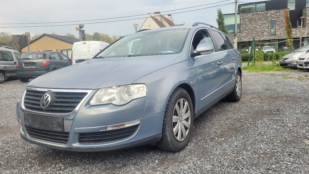 vw passat 1.6tdi 2009 AIRCO TREKHAAK PDC NAVIGATIE, Auto's, Voorwielaandrijving, Euro 5, Stof, 4 cilinders