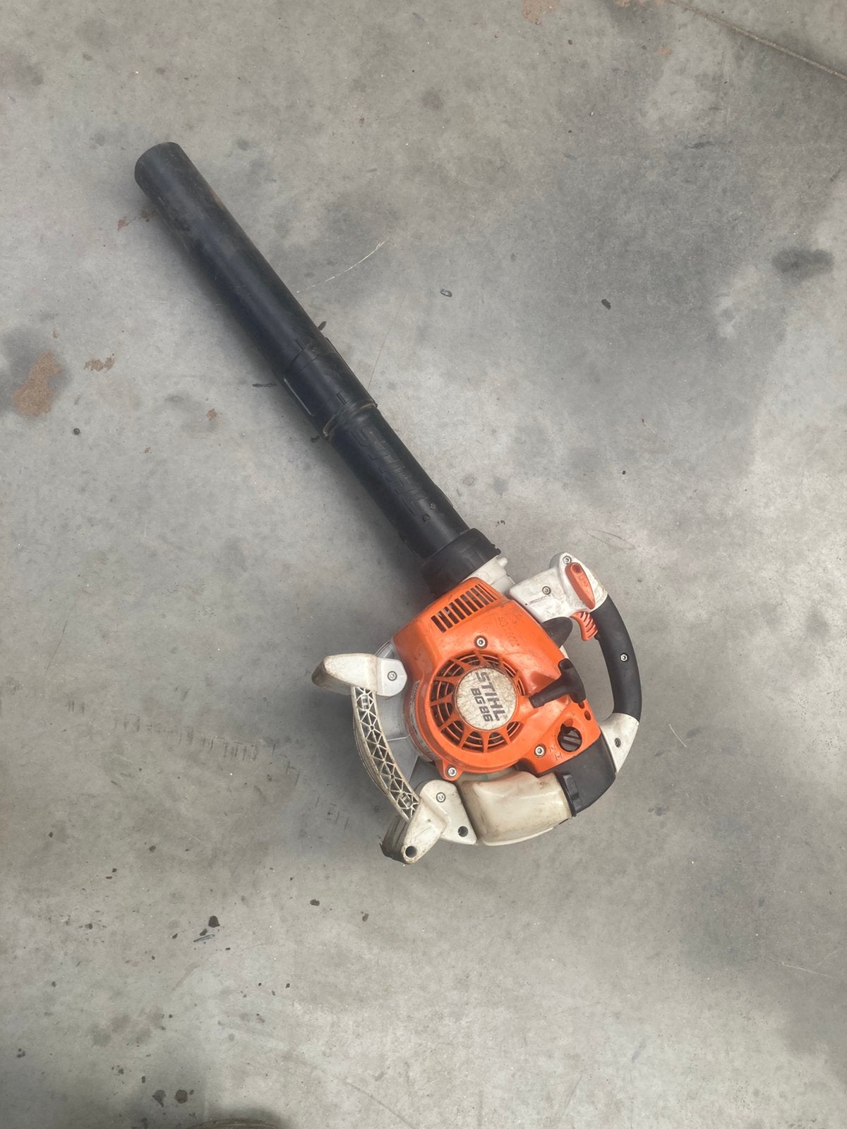 Stihl bg86, Enlèvement, Utilisé, Essence, Porté à la main
