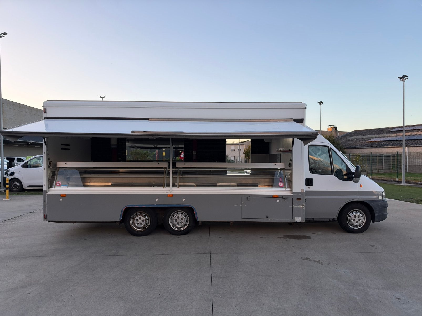 Foodtruck - Marktkraam Fiat Ducato 2.8 Diesel, Zakelijke goederen, Ophalen