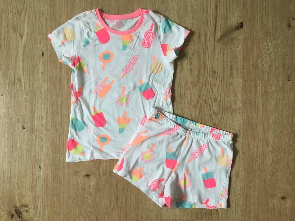 HEMA, pyjama d'été 2 pièces pour crème glacée 116 - 122, Enlèvement ou Envoi, Hema, Fille, Vêtements de nuit ou Sous-vêtements