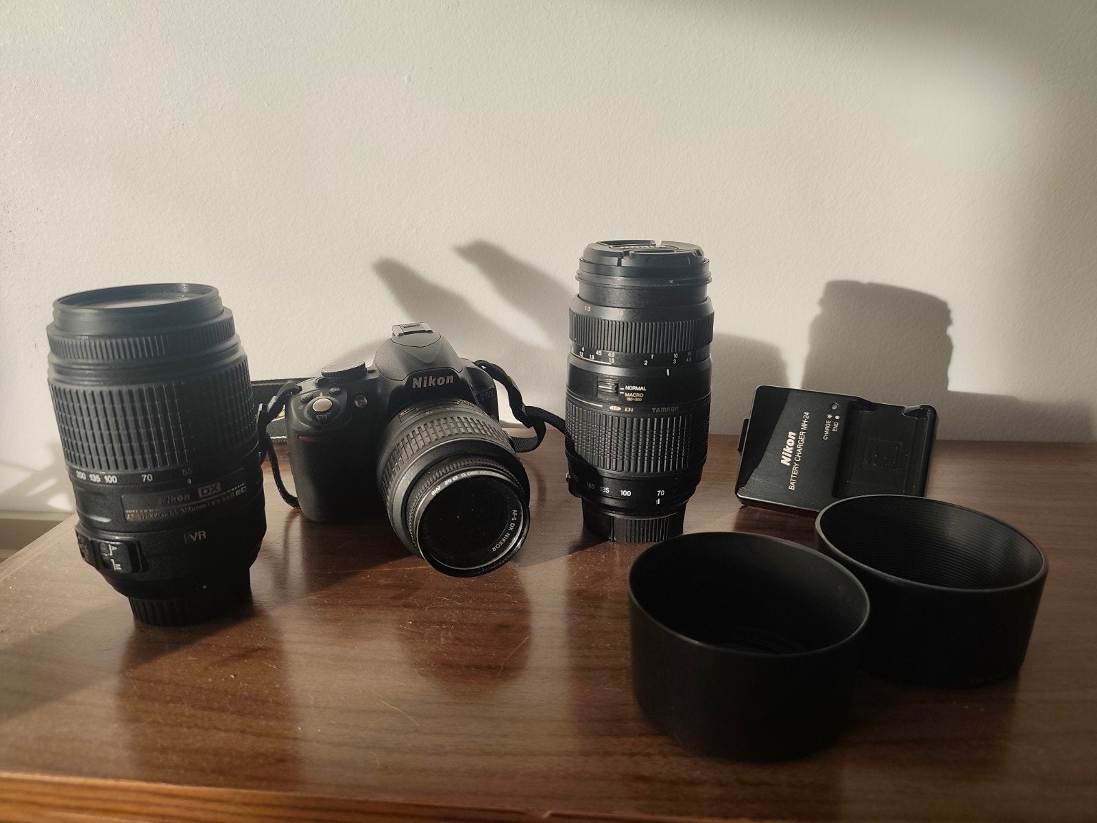 Nikon D3100 spiegelreflexcamera + 3 lenzen en accessoires, Ophalen, Spiegelreflex, Zo goed als nieuw, Nikon