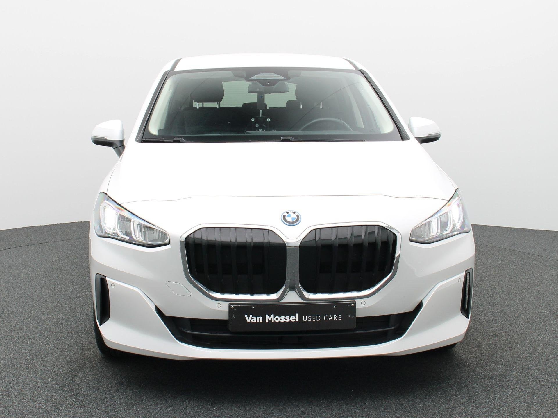 BMW 2-serie Active Tourer 225e xDrive, Auto's, Automaat, Gebruikt, Automatische klimaatregeling, 16 kWh