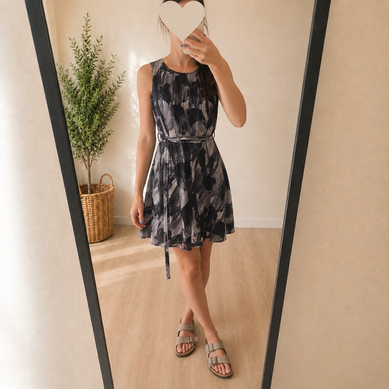 Robe d'été noire et grise, Mela London, Taille 38/40 (M), Gris, Enlèvement ou Envoi