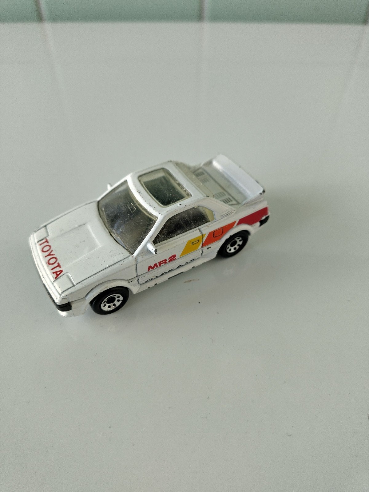 Vintage Matchbox Toyota MR2 AFHALING LEES BESCHRIJVING, Hobby & Loisirs créatifs, Voitures miniatures | 1:50, Enlèvement, Comme neuf