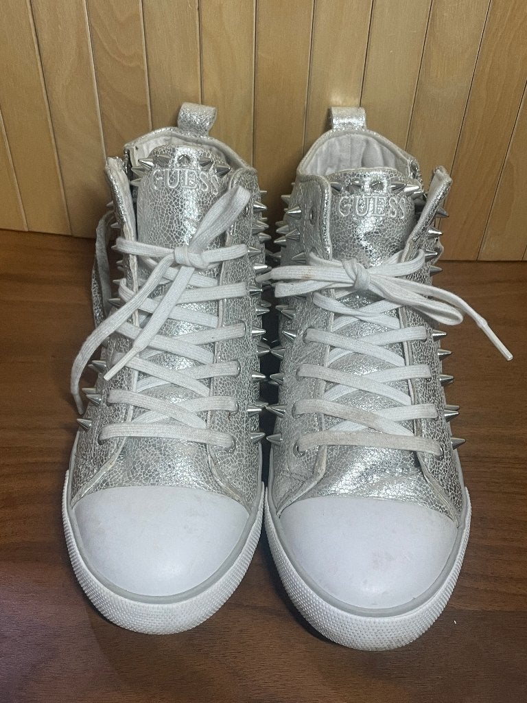 Guess Spike Sneakers / Zilver Metallic / Maat 38, Kleding | Dames, Ophalen of Verzenden, Sneakers, Gedragen, Overige kleuren
