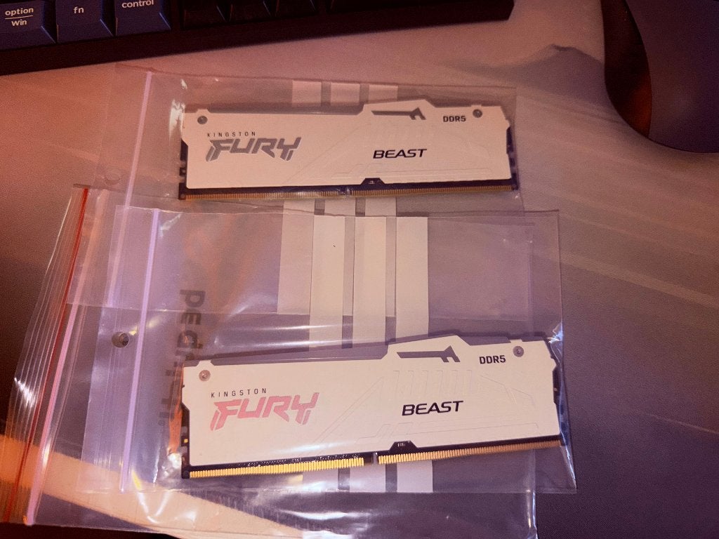 Kingston FURY RGB Wit – 64GB RAM (4x16GB), Computers en Software, Ophalen of Verzenden