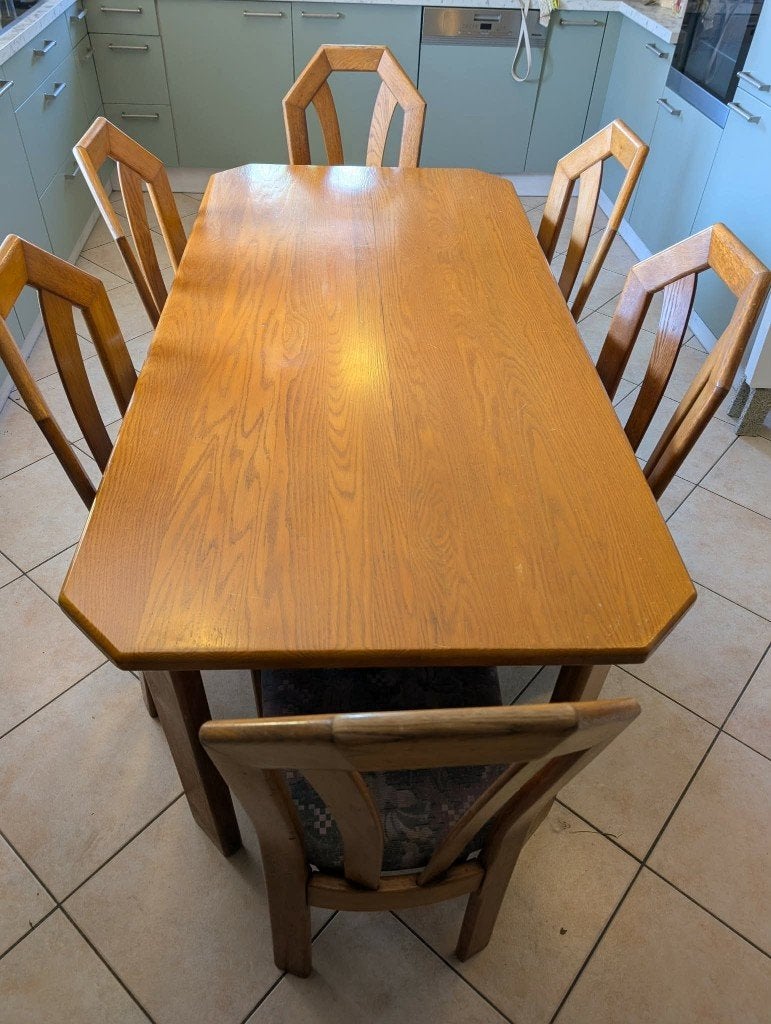 Table de salle à manger en chêne avec 6 chaises – 25 €, Maison & Meubles, Salles à manger complètes, Utilisé, 6 à 8 chaises, Enlèvement