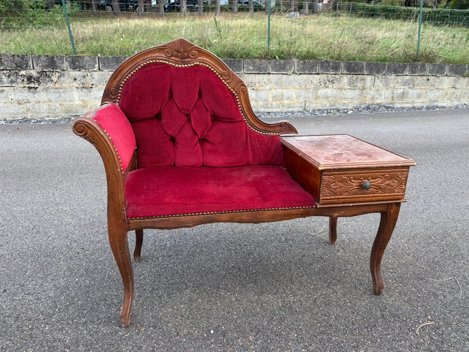 Meuble téléphone, Enlèvement, Utilisé