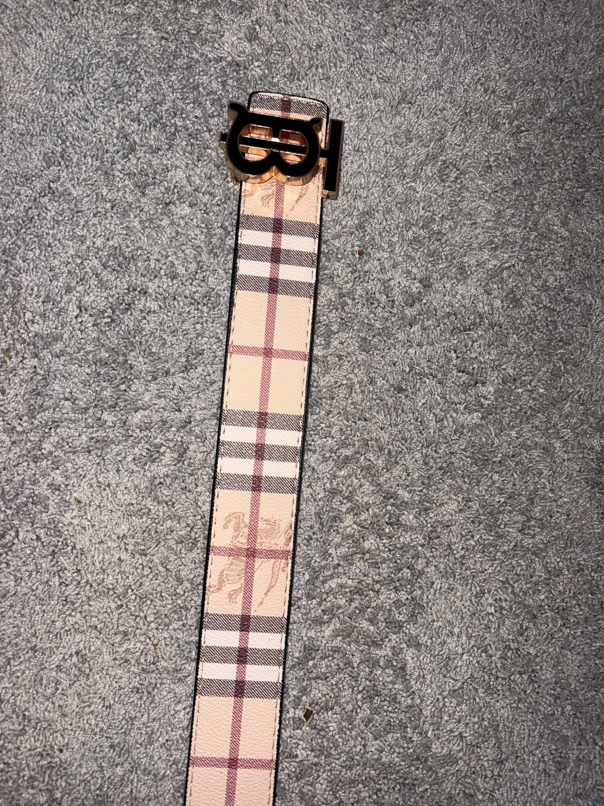 Riem in Burberry-stijl, beige check met TB-gesp, Vêtements | Hommes, Neuf, Enlèvement ou Envoi, 95 à 105 cm, Brun