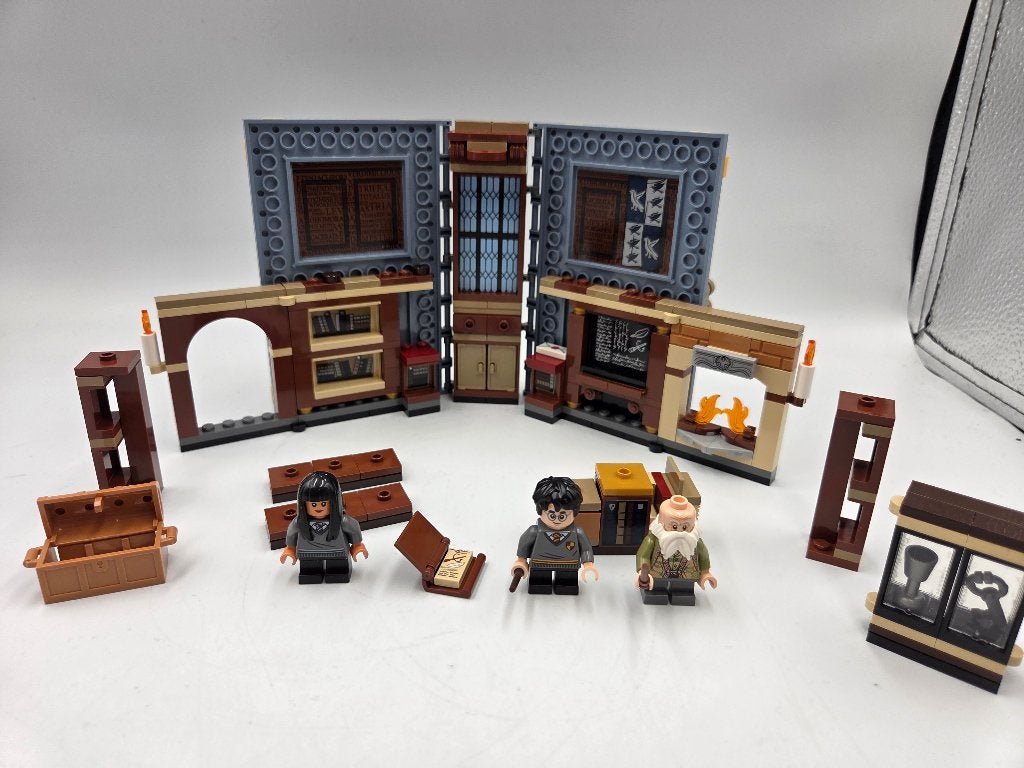 Lego Harry Potter 76385 Hogwarts Moment: Charms Class, Kinderen en Baby's, Lego, Harry Potter, Ophalen of Verzenden, Zo goed als nieuw