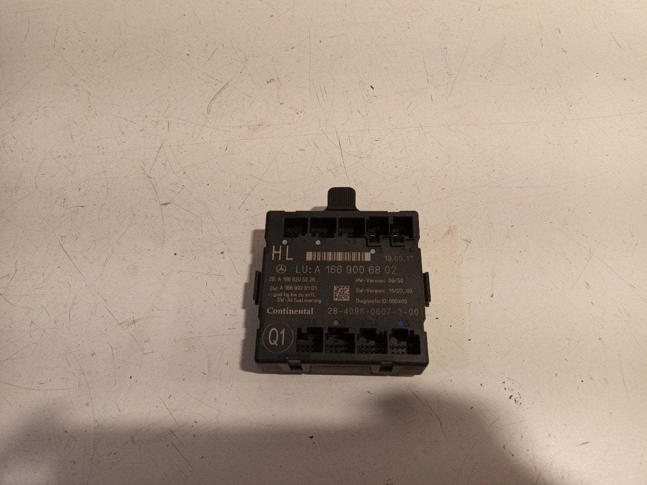 Computer centrale vergrendeling Mercedes-Benz ML-Klasse, Onderdelen@venauto.nl, Van der Ven Autorecycling B.V., Gebruikt, Ettenseweg 76, 4706 PB Roosendaal, The Netherlands