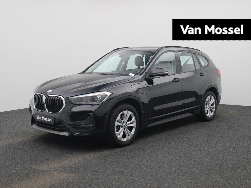 BMW X1 xDrive25e (162 kW) (automatique), Autos, BMW, Achat, Entreprise, Noir, 5 places