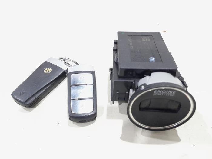 Serrure de contact + clé d'un Volkswagen Passat, Autos : Pièces & Accessoires, Volkswagen, -, 3 mois de garantie, Utilisé