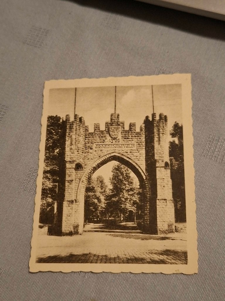 Prentje/Chromo : Kortrijk / Groeninghe Poort, Enlèvement ou Envoi, Utilisé, Bâtiment, Gravure
