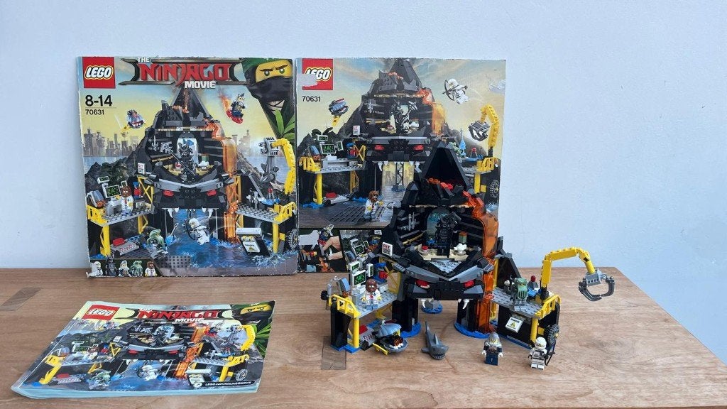 70631 LEGO Garmadon's Volcan Lair, Kinderen en Baby's, Ophalen, Gebruikt, Lego, Inclusief instructies