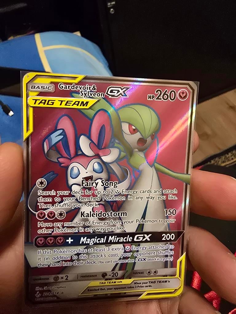 Gardevoir & Sylveon GX (Full Art) kaart uit de Unbroken Bond, Hobby en Vrije tijd, Verzamelkaartspellen | Pokémon, Ophalen