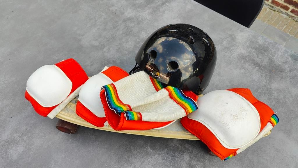 Skateboard vintage + protection, Enlèvement ou Envoi