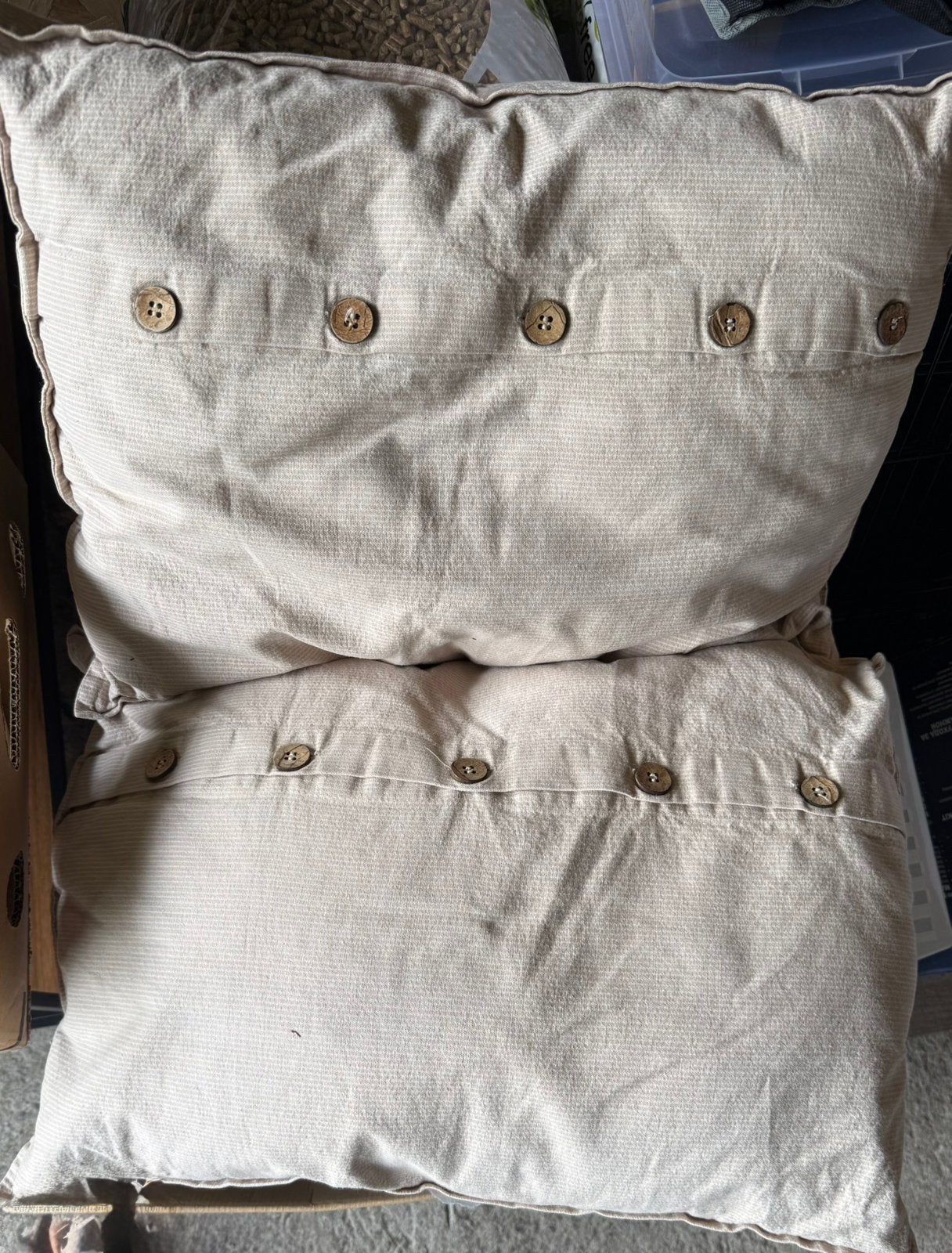 2 coussins décoratifs, Enlèvement, Utilisé